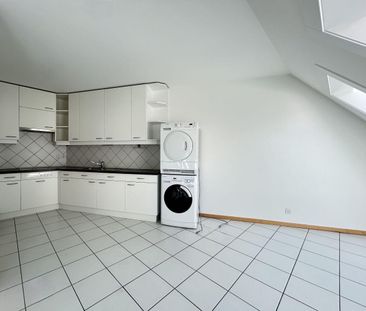 AU COEUR DE LA VILLE ! APPARTEMENT DE 4.5 PIECES MANSARDÉ - Foto 2