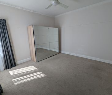 Mount Pleasant - Photo 2