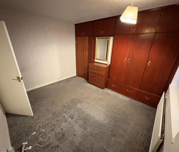 Runnymede Road - Photo 1