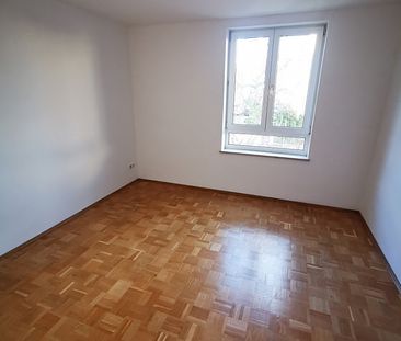Schicke 2-Zimmer-Wohnung mit Balkon und Tiefgarage in Dresden-Striesen! - Foto 6