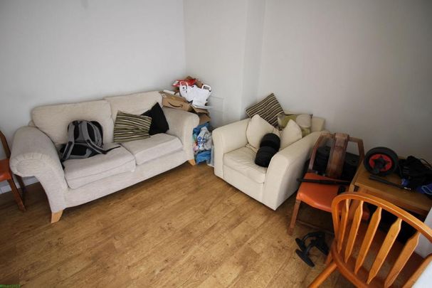 4 bedroom terraced house to rent - Photo 1