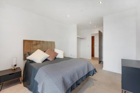 3 bedroom apartment to rent - Photo 4