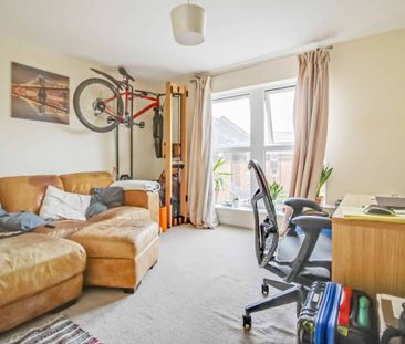 Chain Court, Swindon, Swindon, SN1 - Photo 3