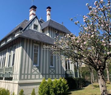 Propriété Anglo-Normande en plein coeur de Deauville - location sai... - Photo 1