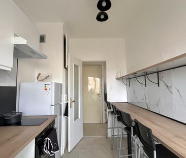 Location Appartement 2 pièces 43m² MARSEILLE 2ème - Photo 3