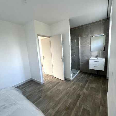 Location Maison 2 pièces 27m² CAGNAC LES MINES 81130 - Photo 3