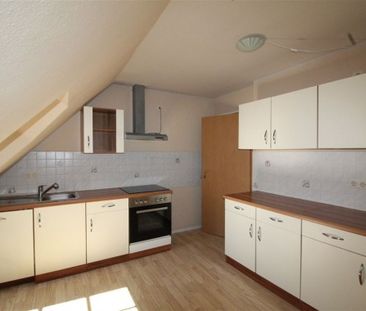 gemütliche Dachgeschoß-maisonette-Wohnung mit Einbauküche im beliebten Zentrum!! - Photo 2