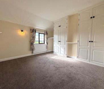 2 bedroom semi-detached house to rent - Photo 5