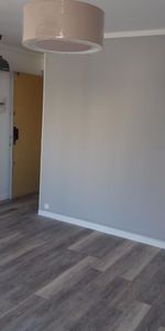 Location Appartement 2 pièces 34m² MARSEILLE 7ème - Photo 3