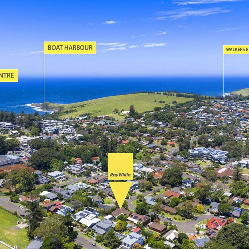 Perfectly Positioned in the Heart of Gerringong - Photo 1