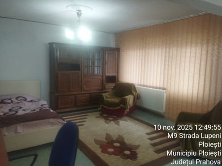 Inchiriere garsoniera Ploiesti, zona Democratiei. - Fotografie 2