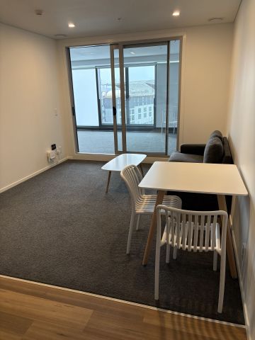For Rent - Quality City Apartment - Photo 5