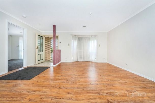 2 Mordaunt Drive, HILLSIDE - Photo 1