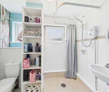 3 bedroom apartment to rent - Photo 5