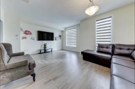 For Lease - 12 Thomas Hope Lane, Markham, Ontario - Photo 4