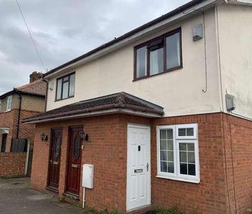 Glanmor Road Slough, SL2 - Photo 5