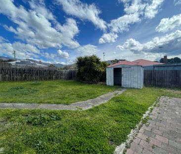 Newly Renovated Home in the Heart of Glenorchy - Photo 5