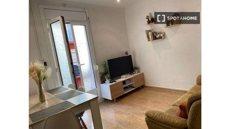 2 room luxury Flat for rent in L'Hospitalet de Llobregat, Spain - Photo 4