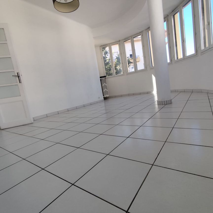 Location Appartement 3 pièces 65m² TOULON 83200 - Photo 1