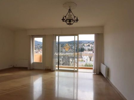 Location Appartement 3 pièces 70 m2 à Apt - Photo 2