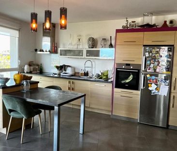 Location Appartement 4 pièces 98m² ST JULIEN EN GENEVOIS 74160 - Photo 6