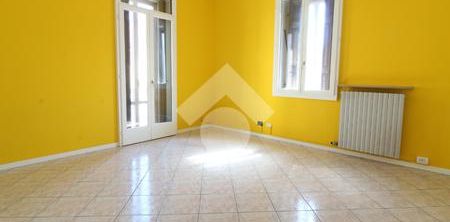 5 locali in affitto - Photo 2