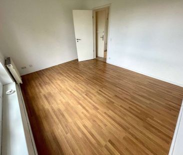 WBS mit besonderem Wohnbedarf - 2-Zimmer Wohnung mit Loggia! - Photo 3