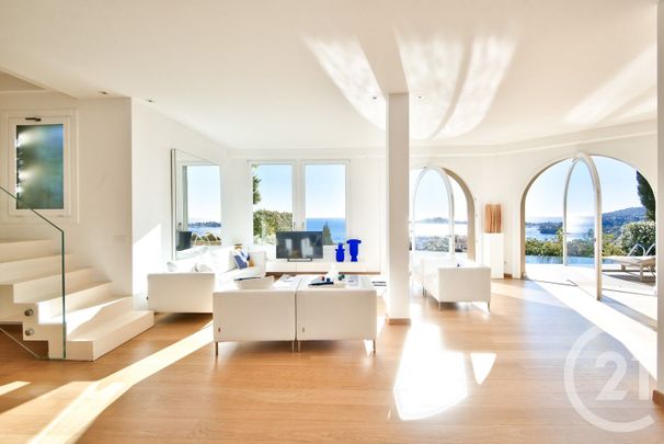 Location Maison 5 pièces 175m² BEAULIEU SUR MER 06310 - Photo 1