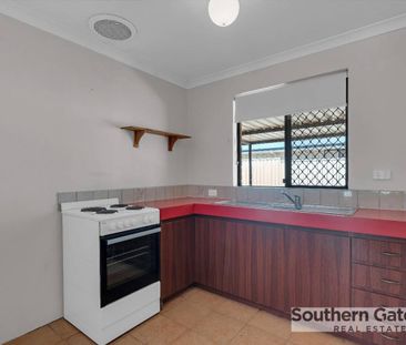 NEAT AND COMFORTABLE 3 X 1 - Photo 2