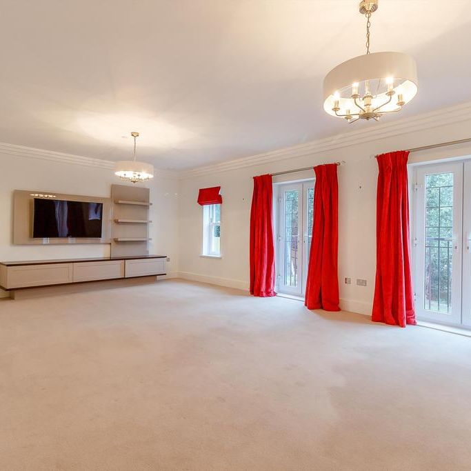 5 bedroom end of terrace house to rent - Photo 1