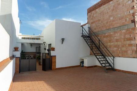 Castilleja de la Cuesta, Andalusia 41950 - Photo 3