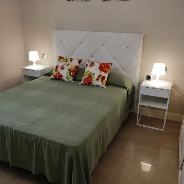 Alquiler de piso en Calle Rogelio Oliva, 90 - Photo 1