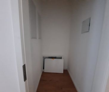 Moderne 3-Raum-Wohnung mit Terrasse und viel Tageslicht ! - Photo 3