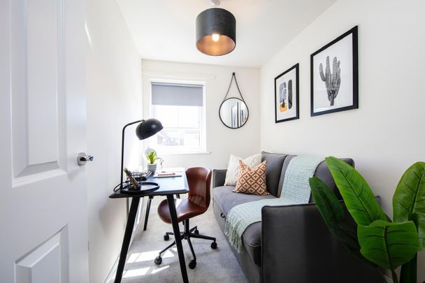 Ostler Road, Norwich, Rackheath - Photo 1