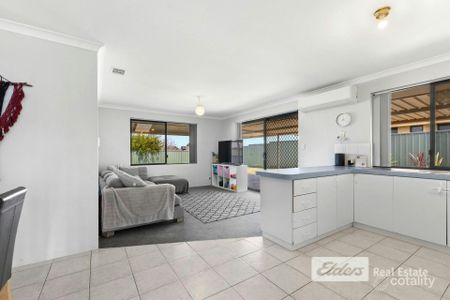 IDEAL GLEN IRIS LOCATION - Photo 2