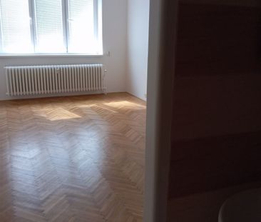 Pronájem bytu 2+kk • 43 m² bez realitkyPlzeňská, Praha - Košíře - Photo 1