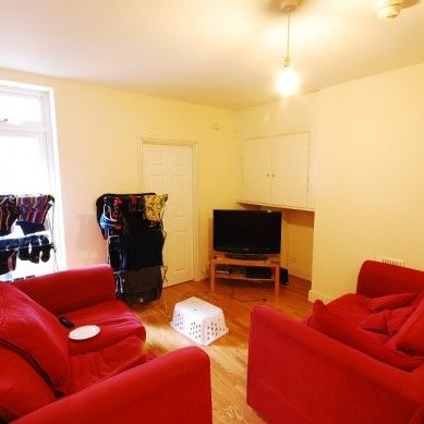 3 Bed - Helmsley Road, Sandyford - Photo 1