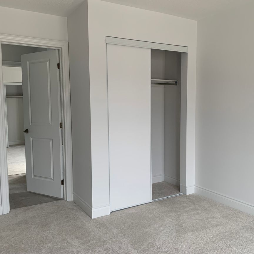 For Lease - 23 AMBER Drive, Wasaga Beach, Ontario - Photo 1