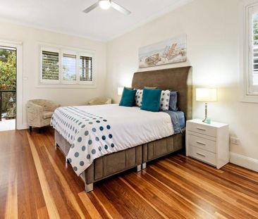 Family Treasure Trove with So Much Space! - Photo 4