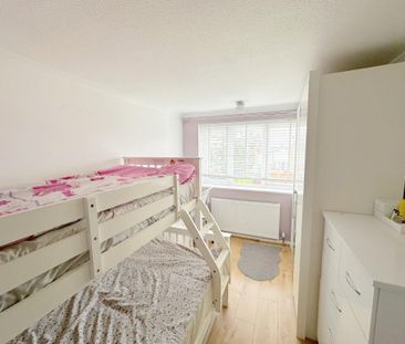 3 bedroom terraced house to rent - Photo 6