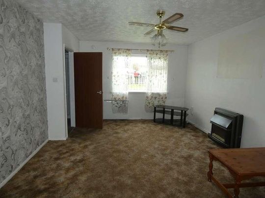 Salisbury Way, Thetford, IP24 - Photo 1