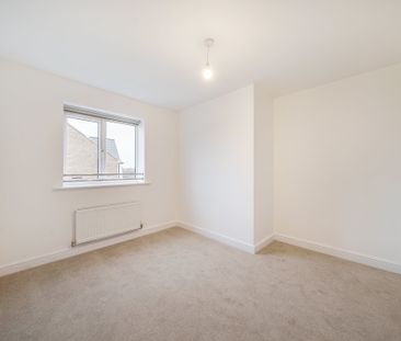 Kingfisher Drive, Northampton - Photo 2