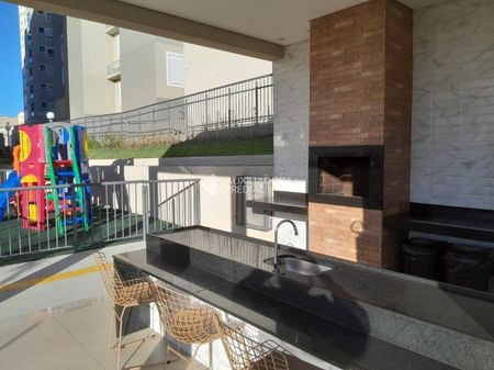 Apartamento com 2 quartos e 62m² para alugar em Camaquã, Porto Alegre. - Foto 2