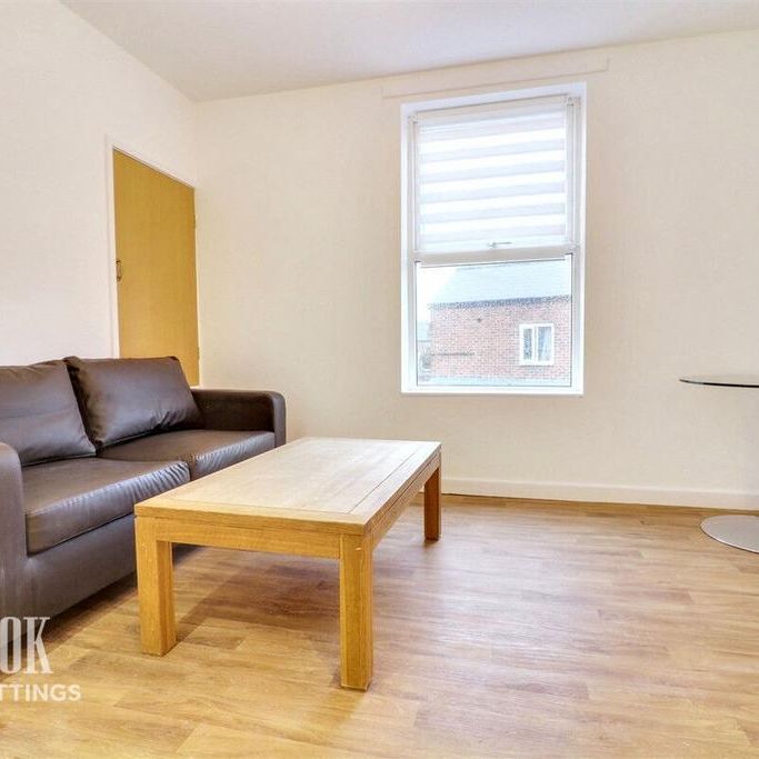 2 bedroom apartment to rent - Photo 1