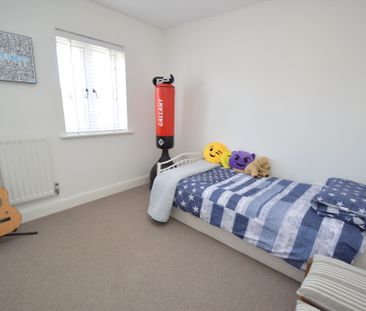 2 bedroom mid terraced house to rent, - Photo 6