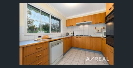 Light-Filled, Family-Friendly Unit in Bentleigh East - Photo 5