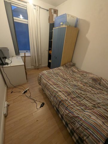 Room in a Shared House, Castle Boulevard, NG7 - Photo 3