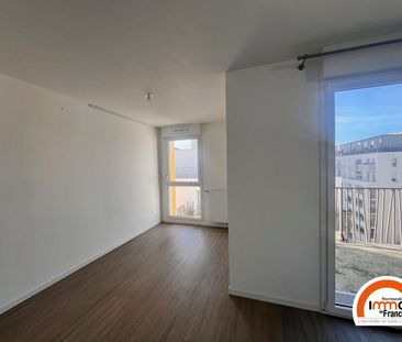 Location Appartement 3 pièces 69m² - Photo 4