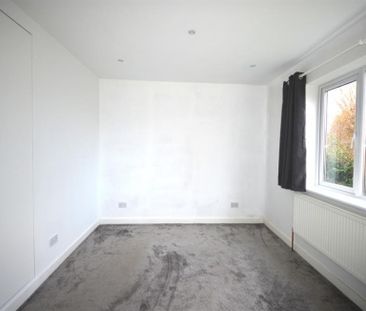 4 Bedroom Detached To Let - Photo 6