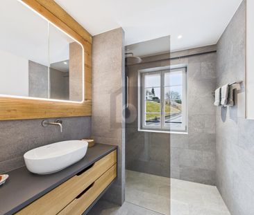 RUSTIC WELLNESS OASIS IN THE VILLAGE CENTER - Photo 3